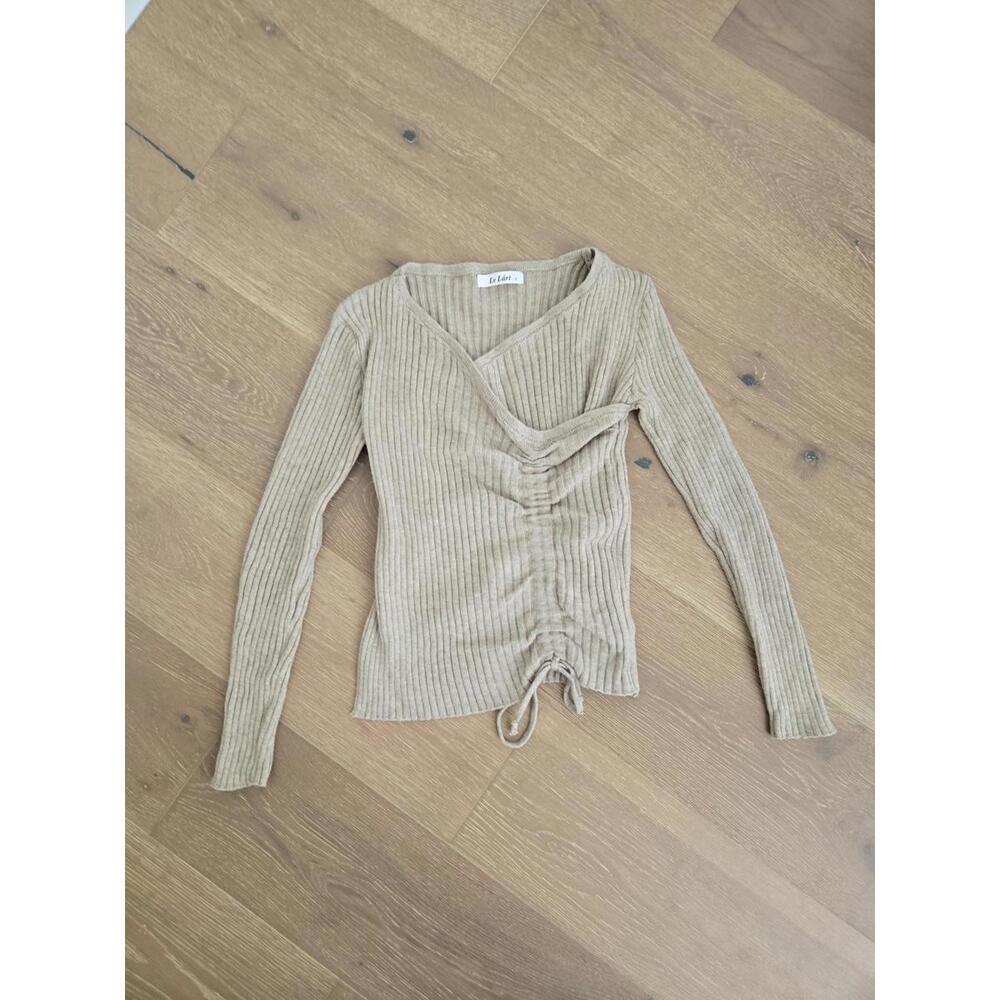 Soft Ribbed Scrunch Sweater Top